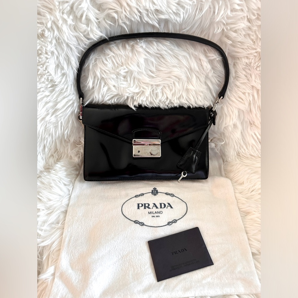 PRADA 💎💎 BLACK LEATHER VITELLO SOUND FLAP HANDBAG W DUST BAG